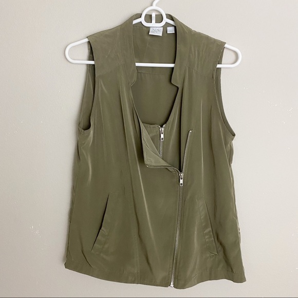 New York & Company Jackets & Blazers - NEW YORK & COMPANY Modern Double Zipper Vest